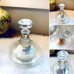 🦋2/$10 3/$15 4/$18 5/$20 Vintage Glass Kentucky Bourbon Bottle